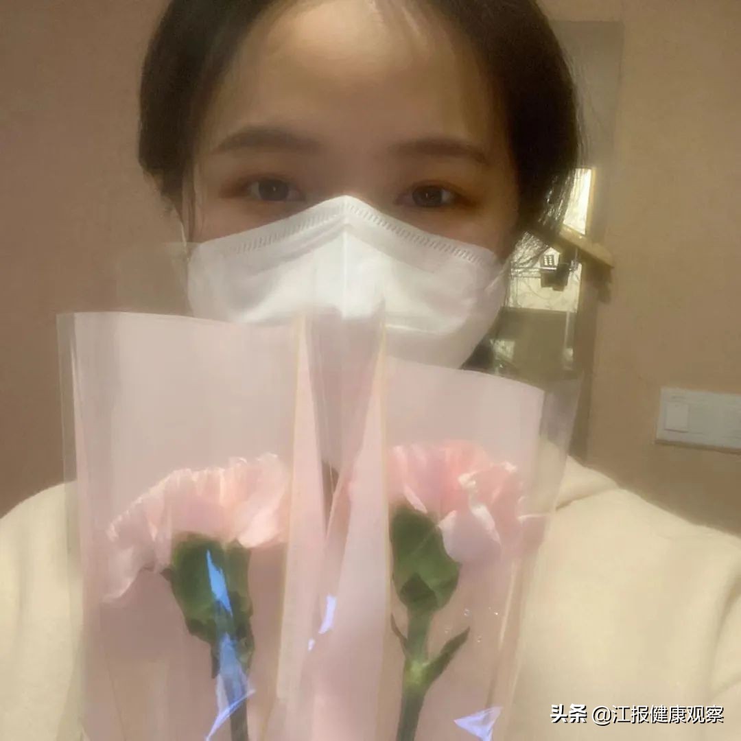 小包子大情怀 鲜花寄温情——南昌市第九医院志愿者让抗疫一线人员感受到“家的味道” 小包子大情怀 鲜花寄温情——南昌市第九医院志愿者让抗疫一线人员感受到“家的味道”